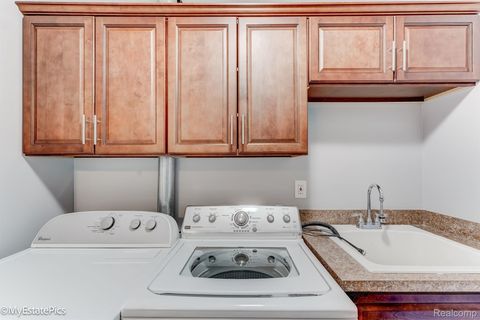 Tiny photo for 547 S Hawthorne Street, Westland City, MI 48186 (MLS # 20251061031)