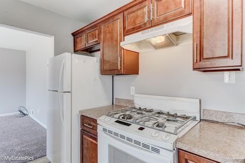 Tiny photo for 547 S Hawthorne Street, Westland City, MI 48186 (MLS # 20251061031)