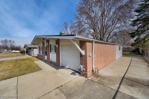 Tiny photo for 547 S Hawthorne Street, Westland City, MI 48186 (MLS # 20251061031)
