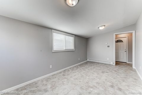 Tiny photo for 547 S Hawthorne Street, Westland City, MI 48186 (MLS # 20251061031)