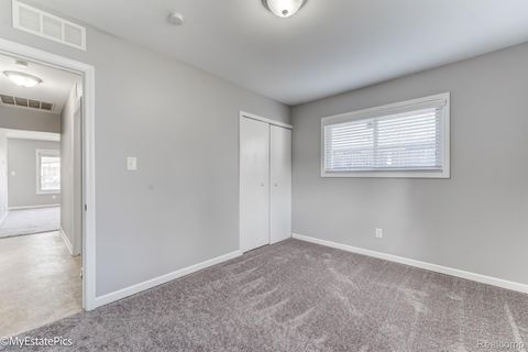 Tiny photo for 547 S Hawthorne Street, Westland City, MI 48186 (MLS # 20251061031)