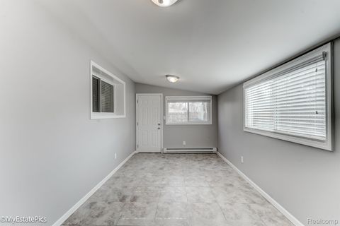 Tiny photo for 547 S Hawthorne Street, Westland City, MI 48186 (MLS # 20251061031)