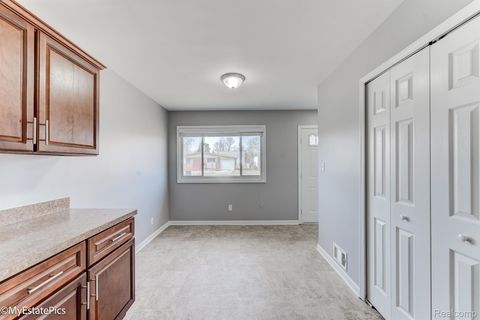 Tiny photo for 547 S Hawthorne Street, Westland City, MI 48186 (MLS # 20251061031)