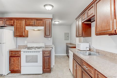 Tiny photo for 547 S Hawthorne Street, Westland City, MI 48186 (MLS # 20251061031)