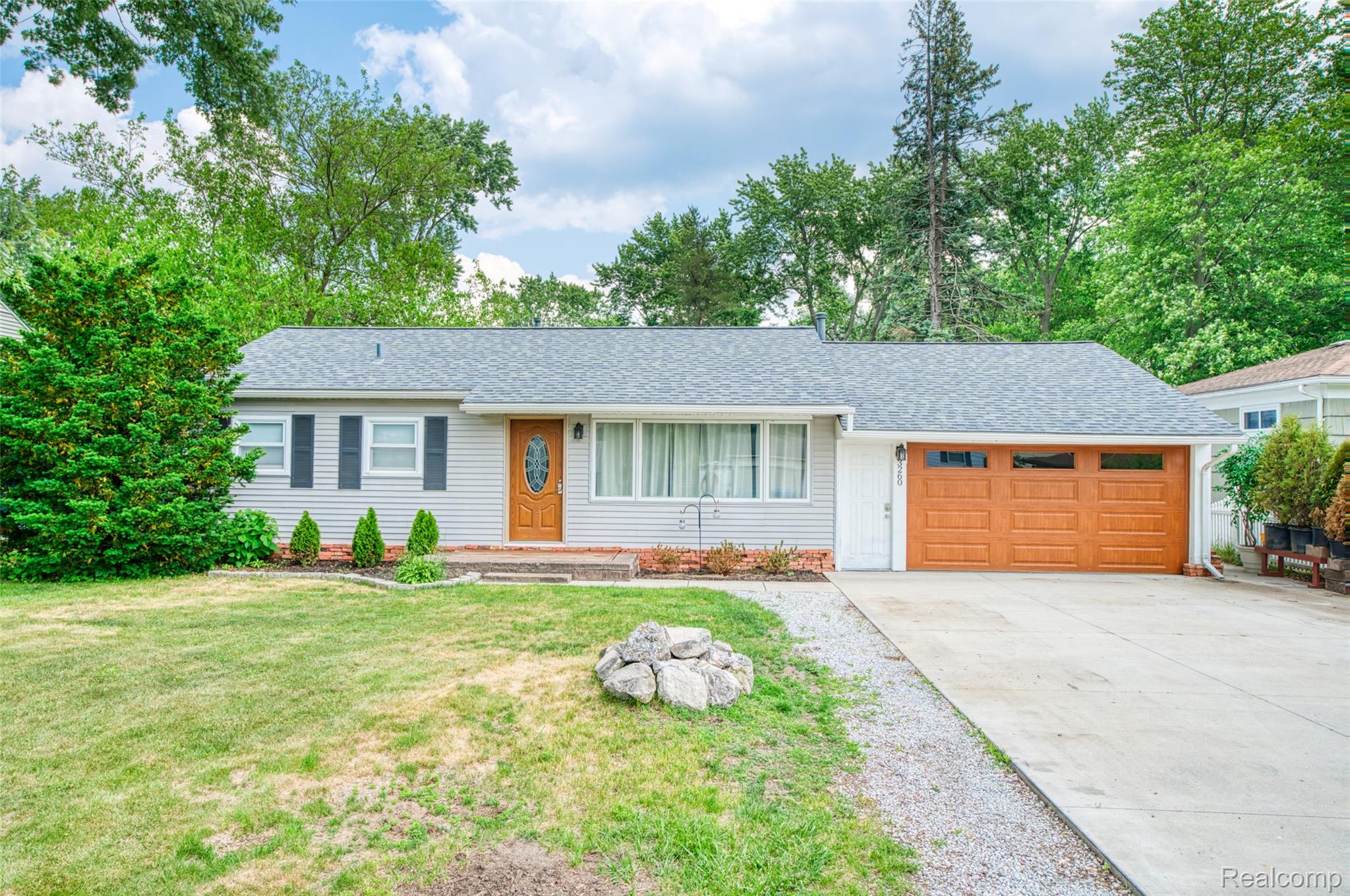 3260 Van Campen Drive