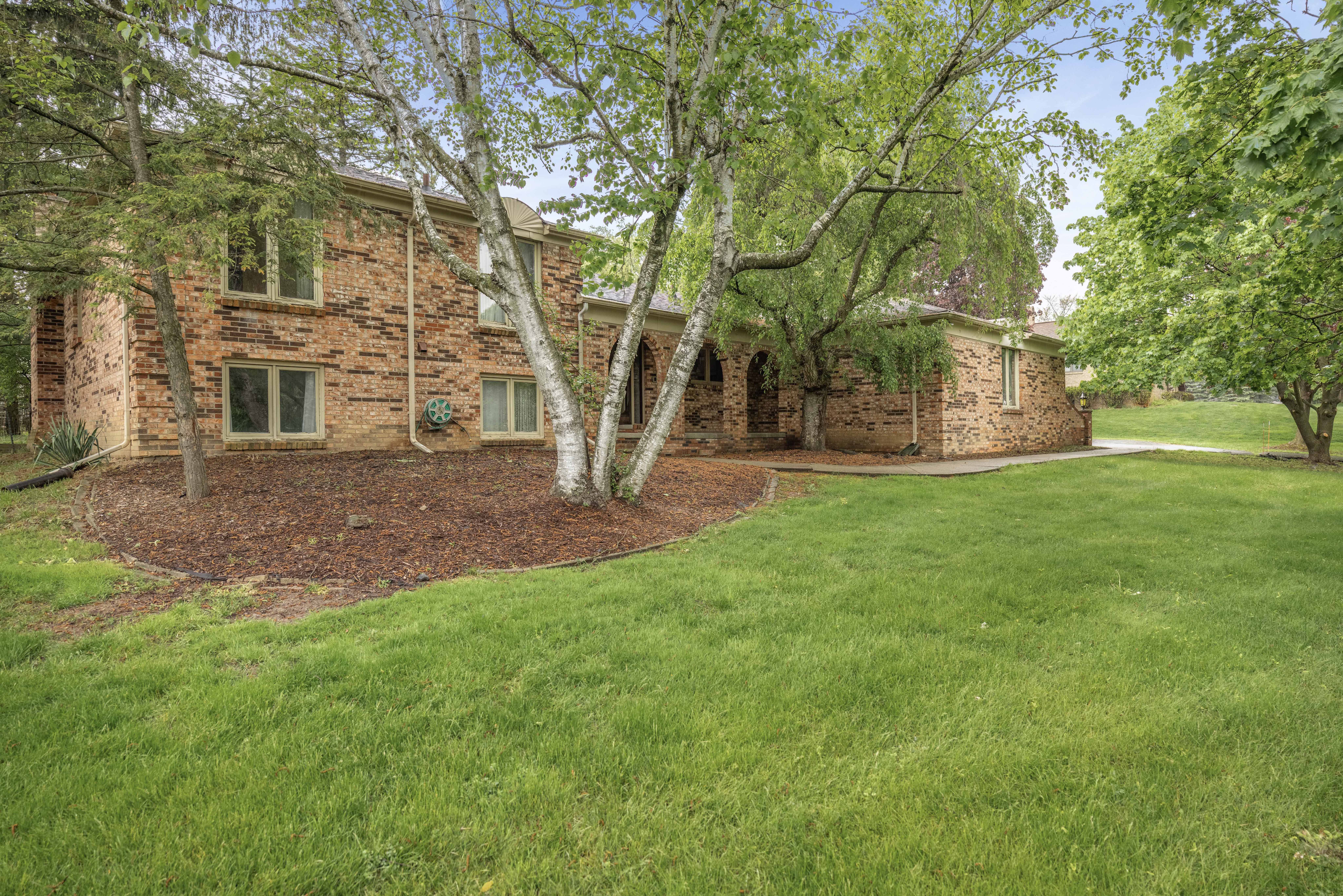 26086 HIDDEN VALLEY Drive