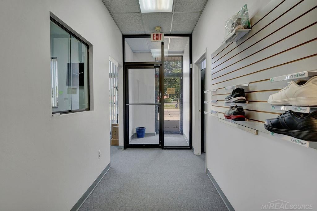 21020 Kelly Road