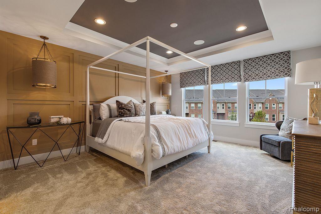 347 HONEY TREE Way
