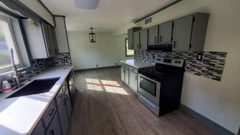 Tiny photo for 2991 Violet Avenue, Muskegon Charter Township, MI 49442 (MLS # 65026056361)