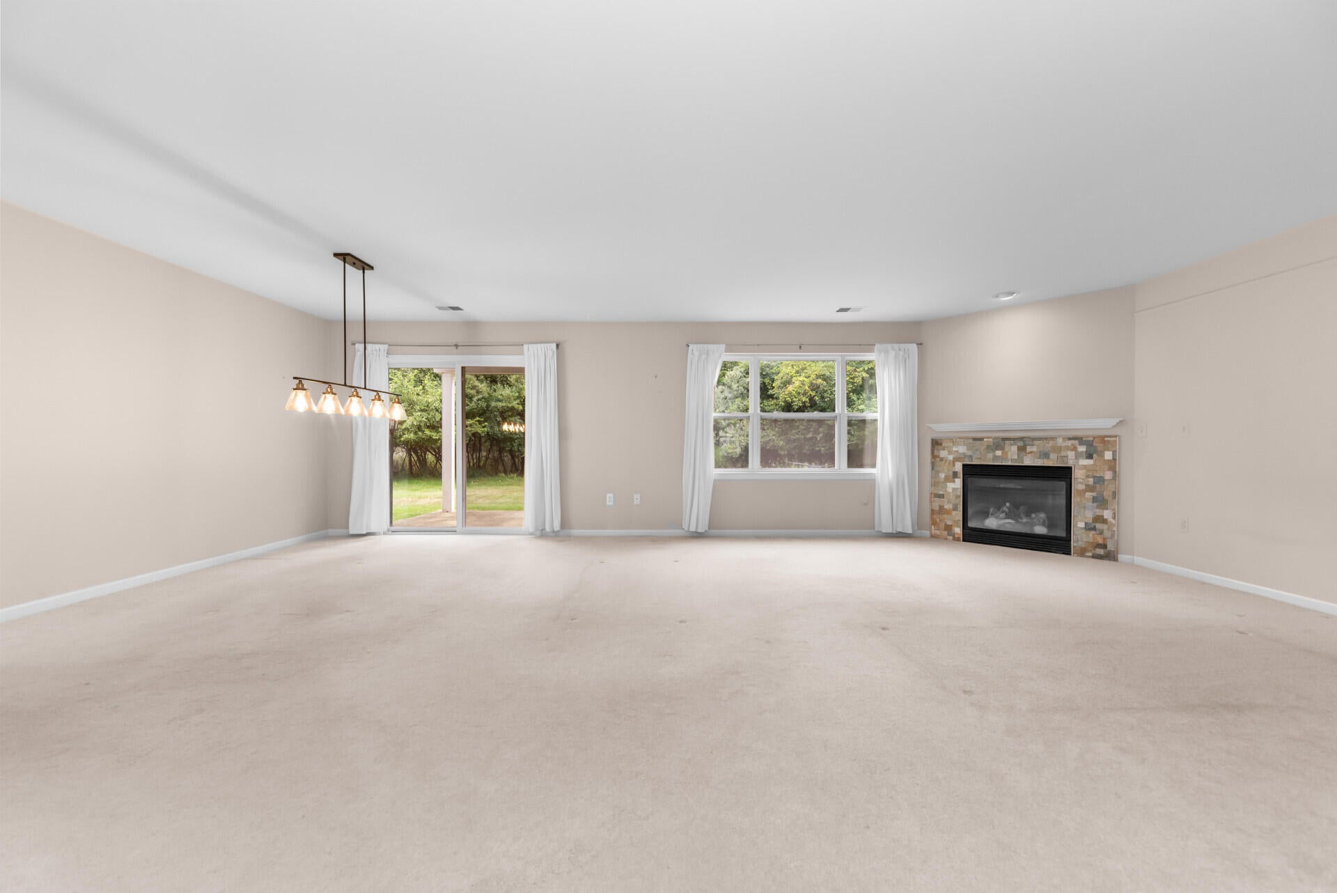 516 Boulderstone Lane
