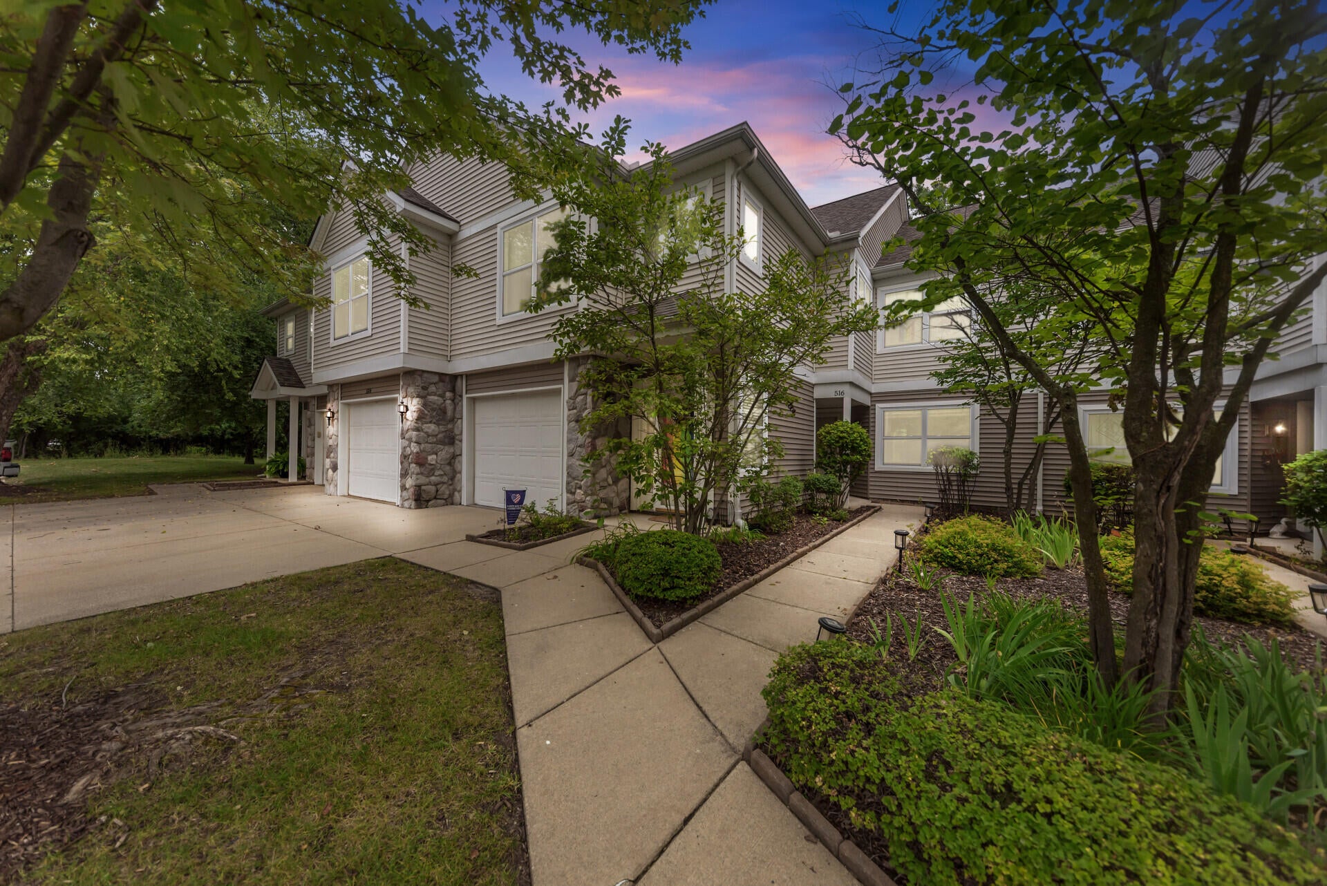 516 Boulderstone Lane