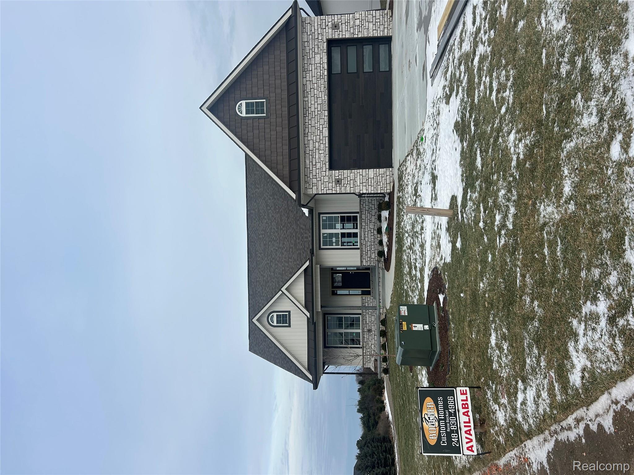 1324 Pinehurst Court