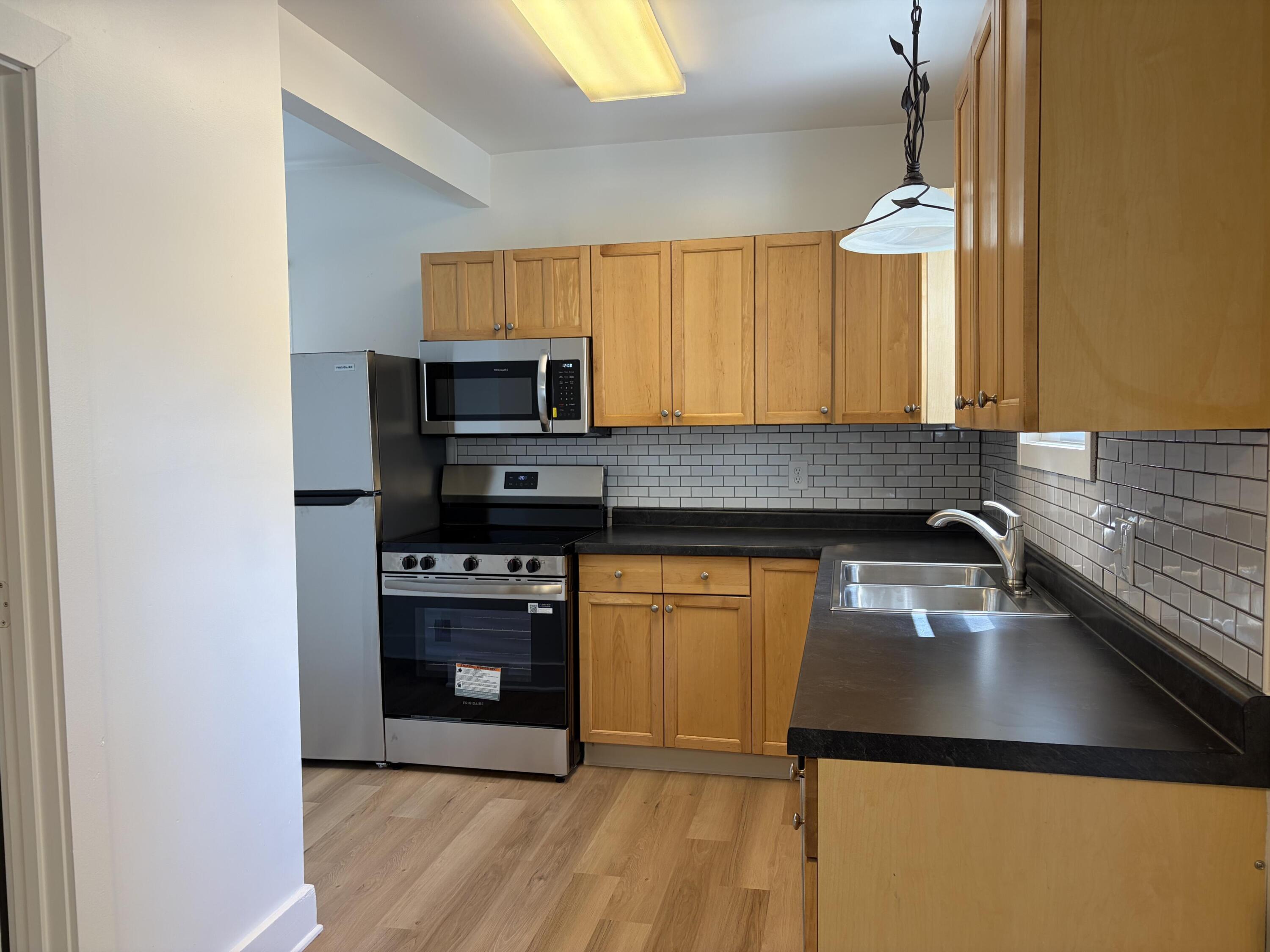 401 E Prairie Street