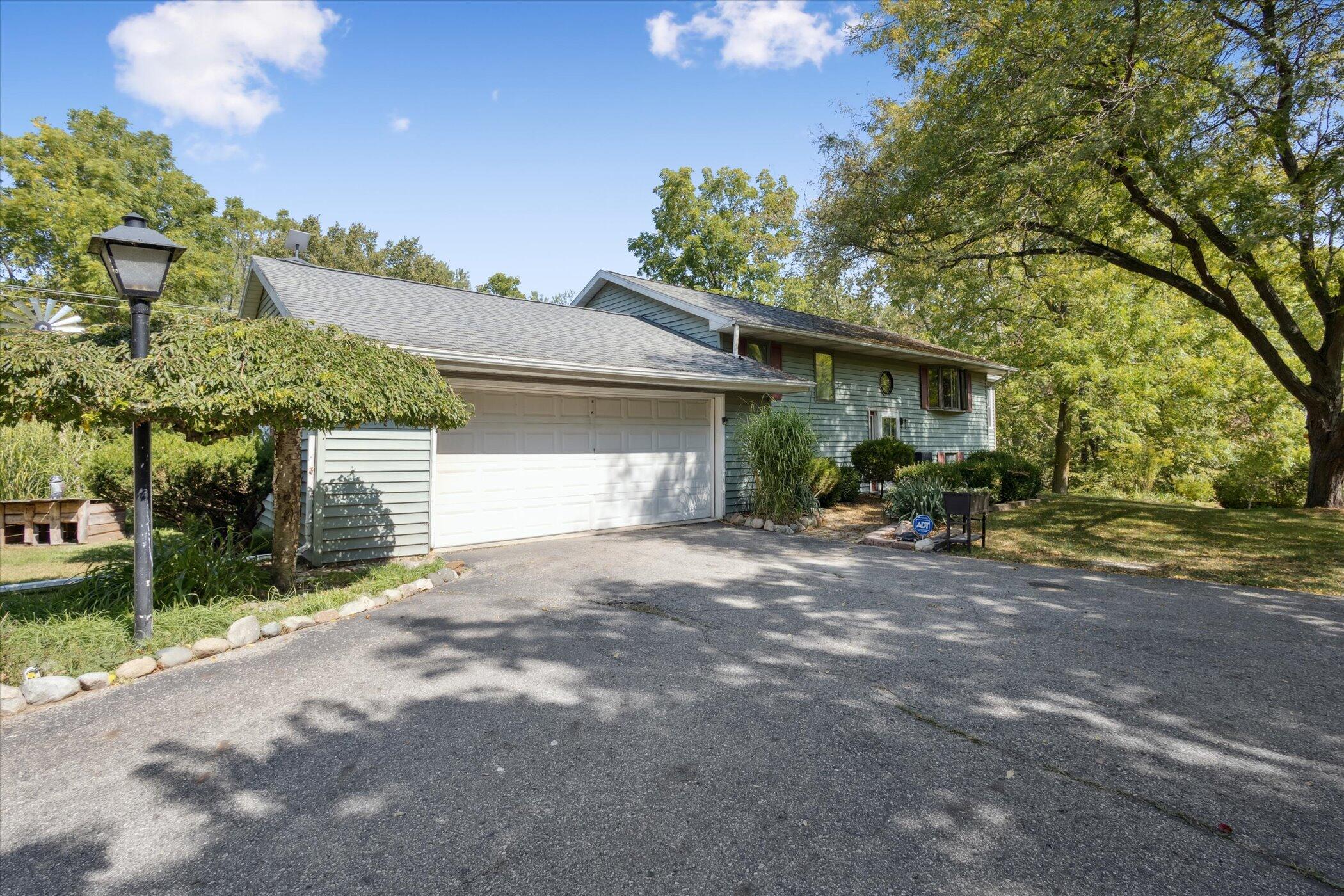 7565 E Spicerville Highway