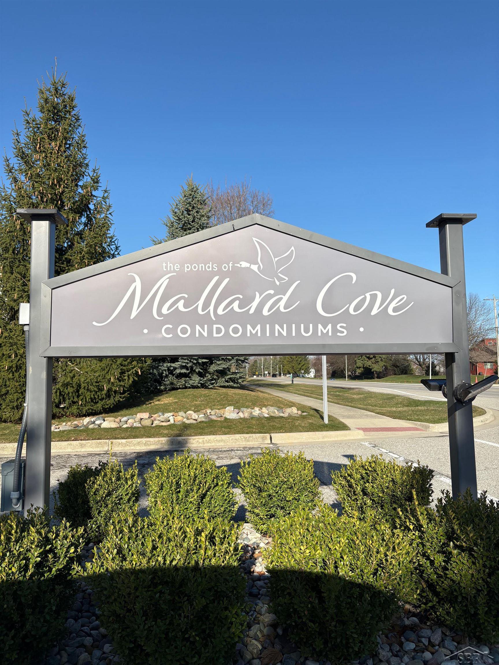 8 E Mallard Cove Drive