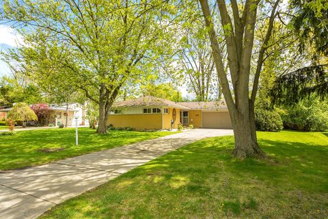 29546 FALL RIVER Road Southfield City Oakland MI 48076
