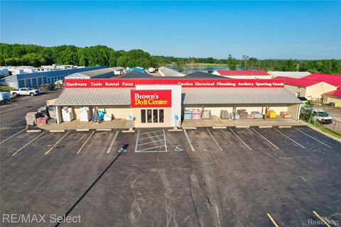 7281 S State Road Goodrich Village MI 48438