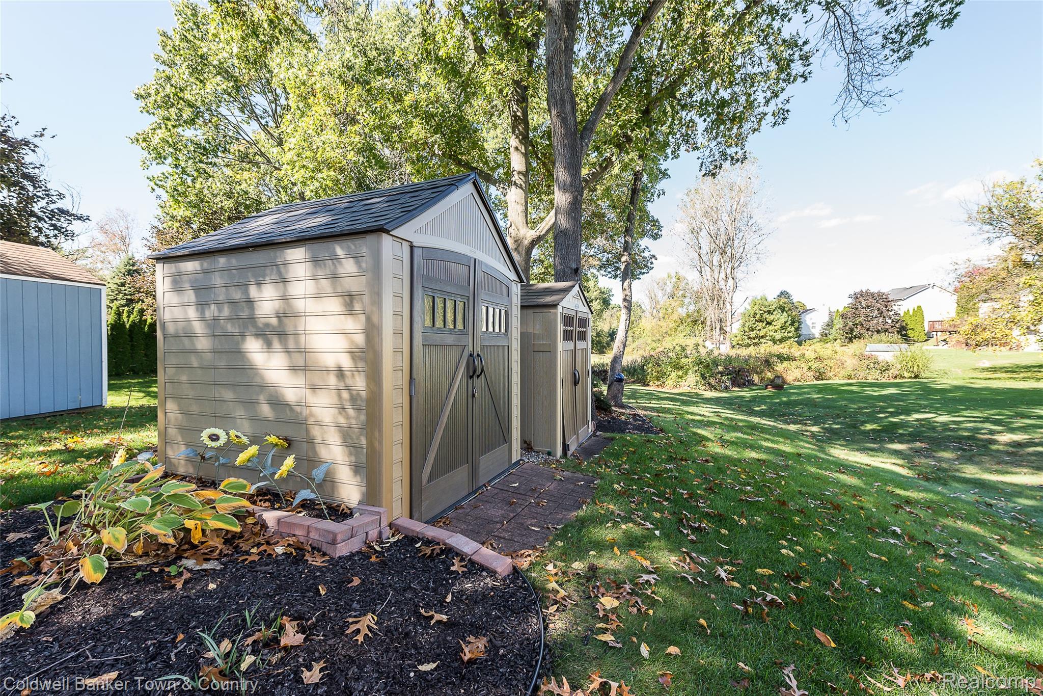 9305 Appleview Court