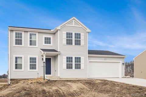 6044 Lahring Road Fenton Charter Township MI 48451