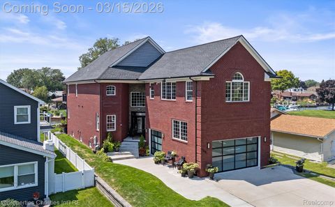 41245 Belvidere Street Harrison Charter Township MI 48045