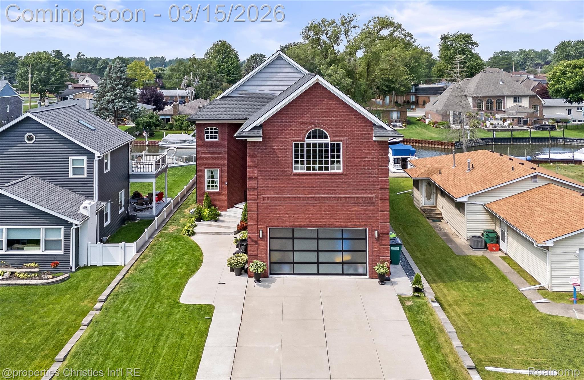 41245 Belvidere Street