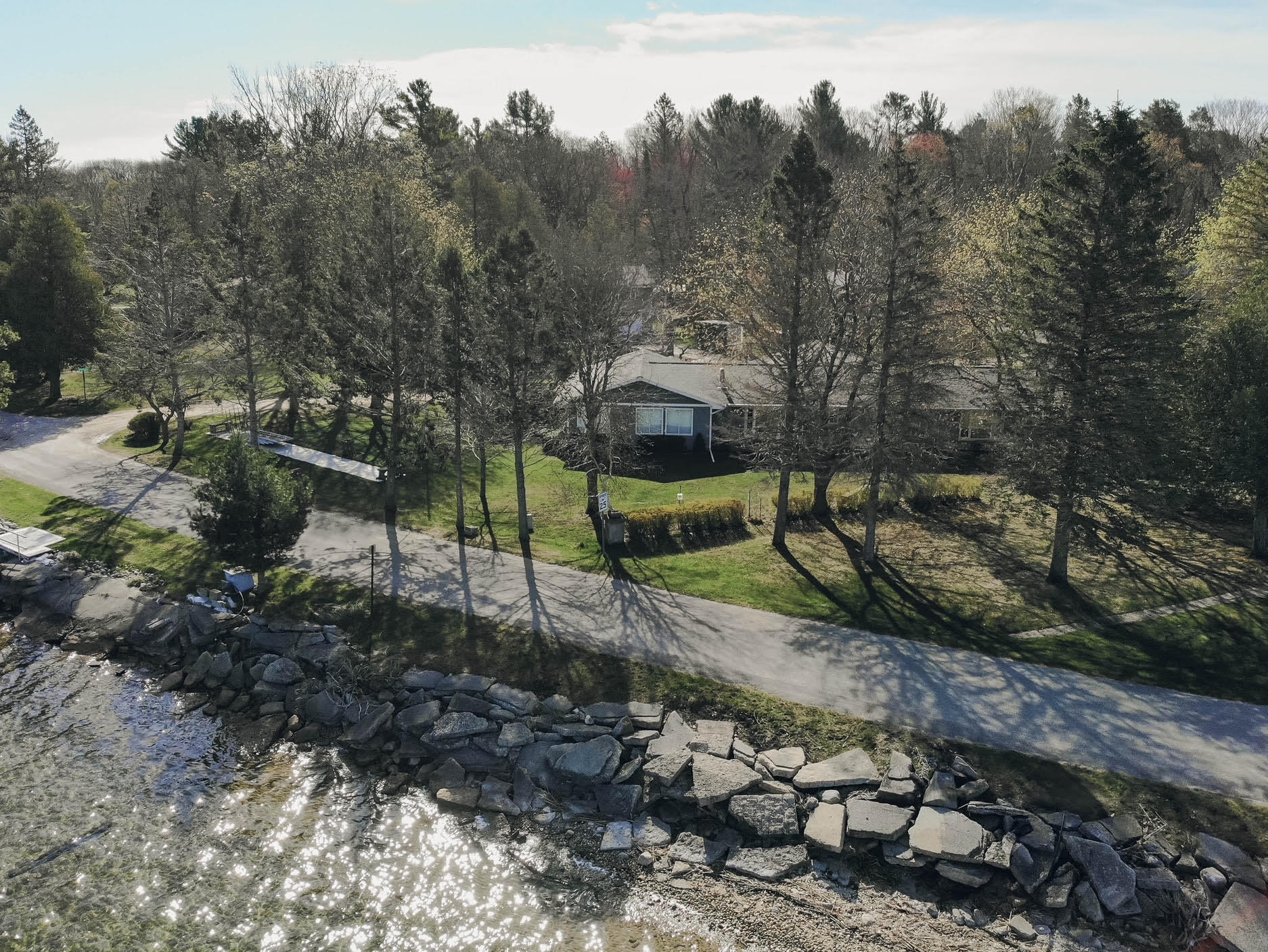 3801 Lakeshore Drive