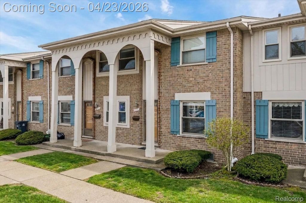 Photo of 8114 Clay Court, Sterling Heights City, MI 48313 (MLS # 20261027597)