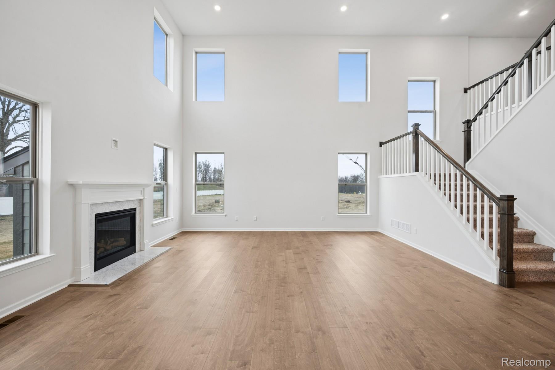 12185 Moore Lane