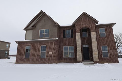 12185 Moore Lane Washington Township MI 48094