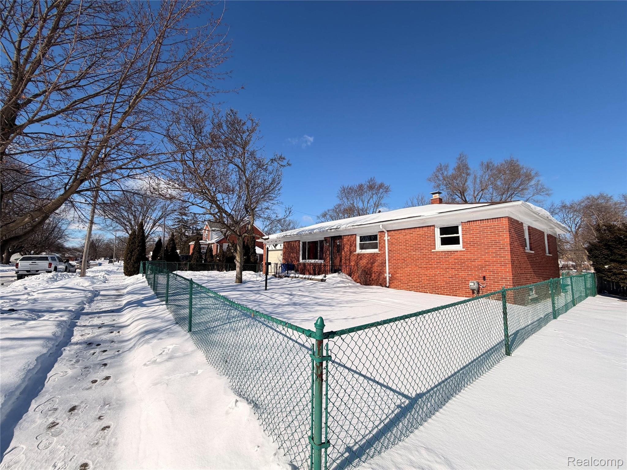 3581 Stolzenfeld Avenue