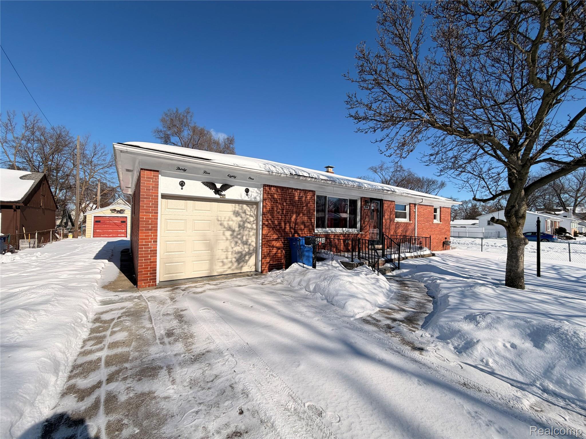 3581 Stolzenfeld Avenue