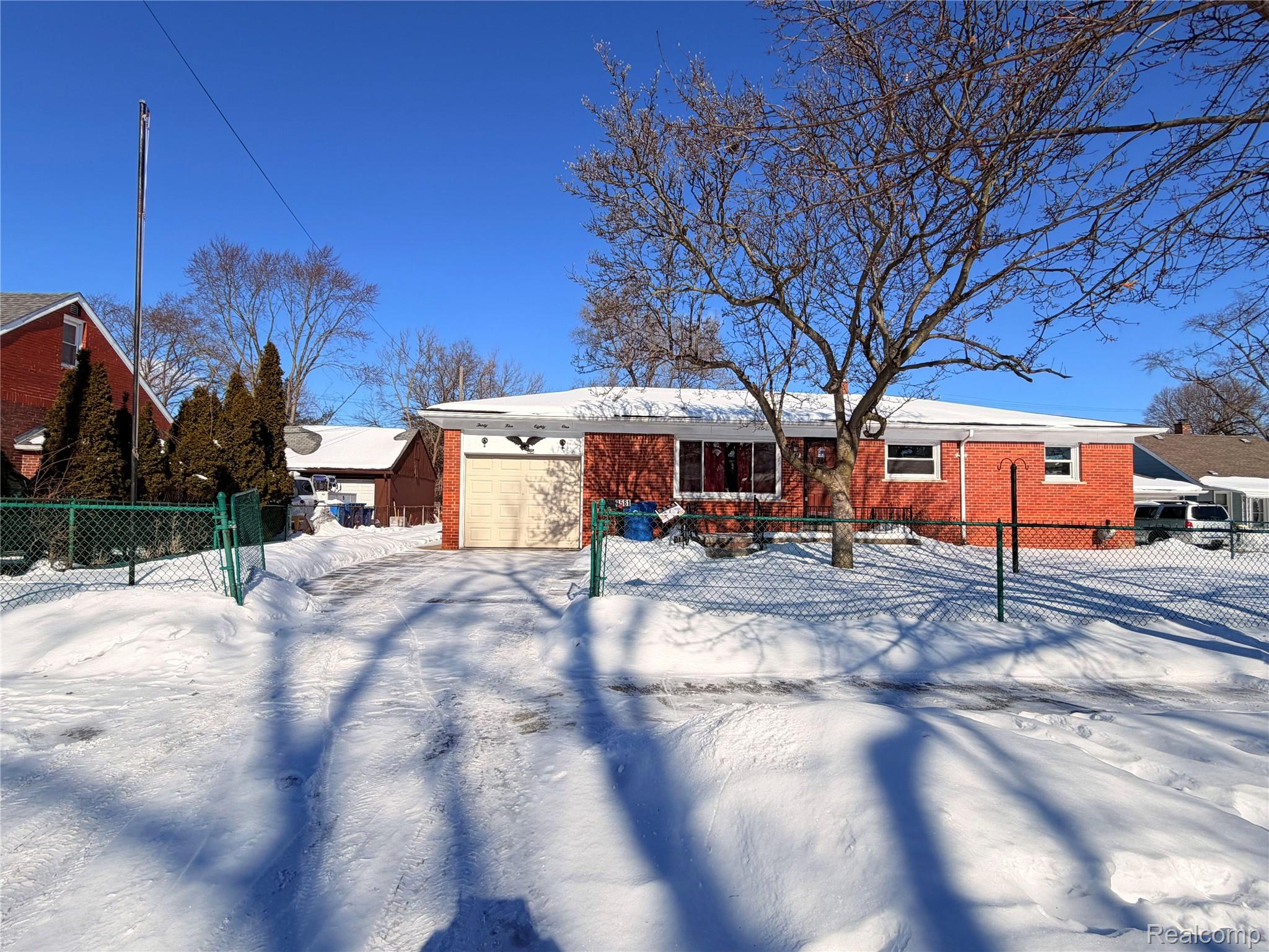 3581 Stolzenfeld Avenue