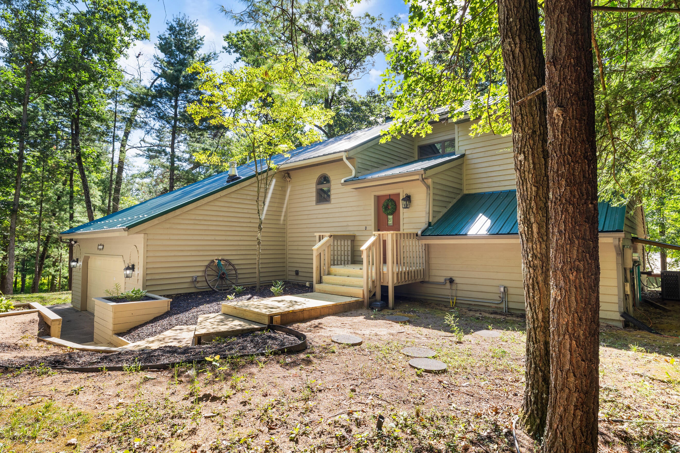 13520 14 Mile Road NE