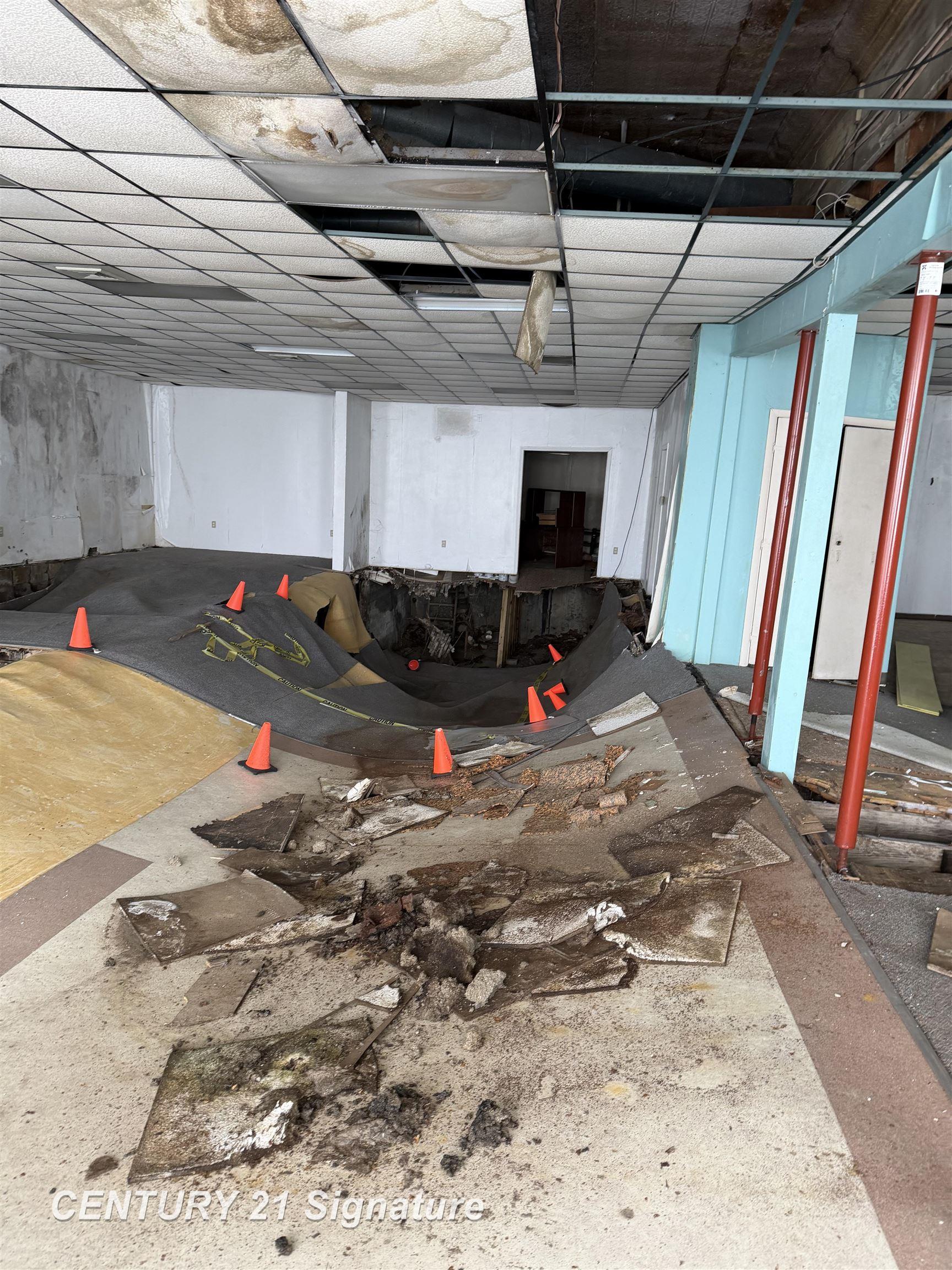 11738 N Saginaw Street