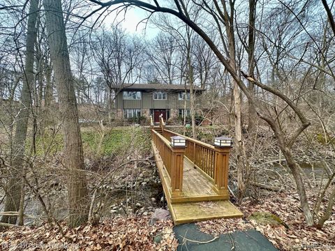 28405 DANVERS Farmington Hills City MI 48334