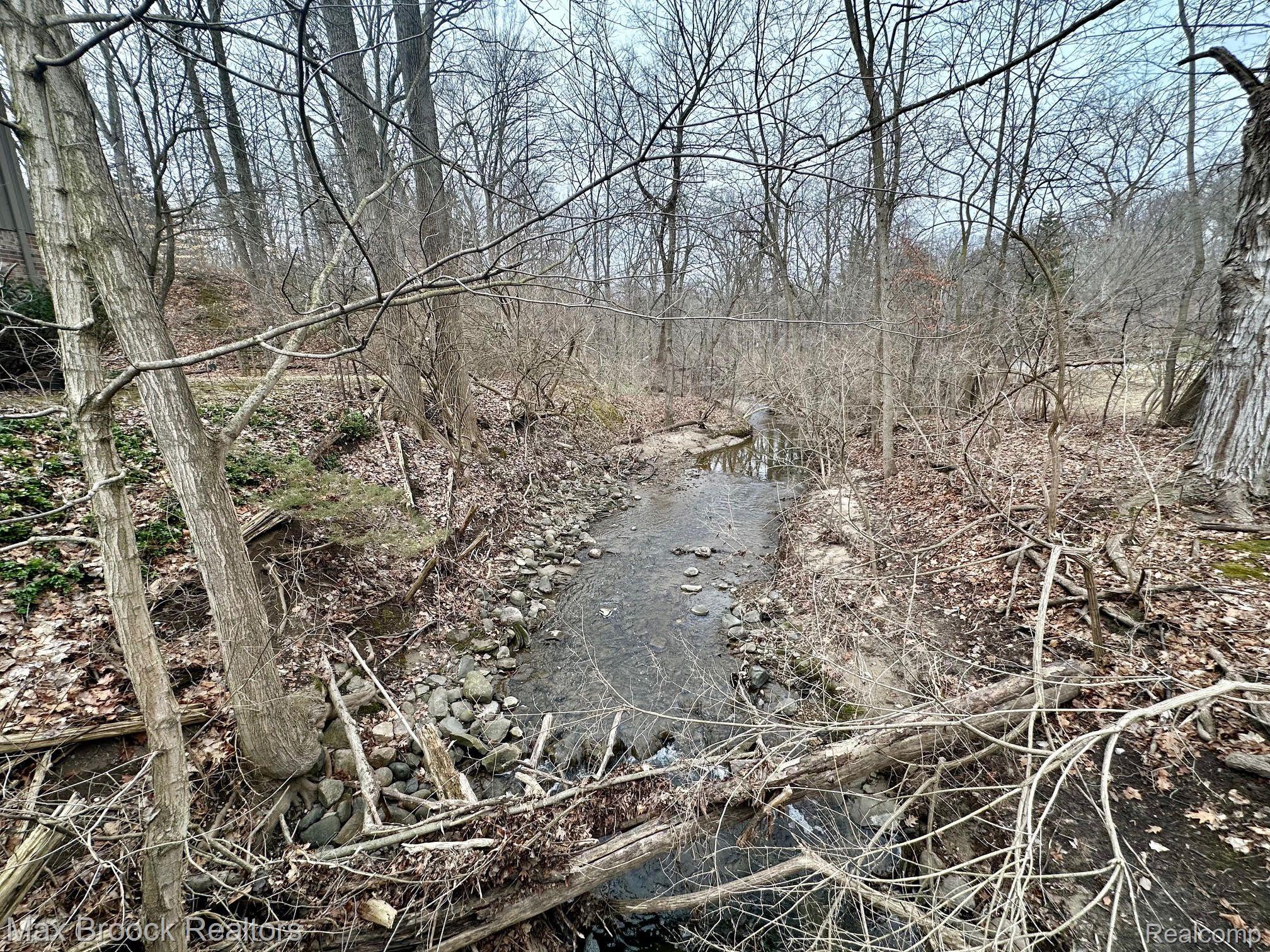 28405 DANVERS