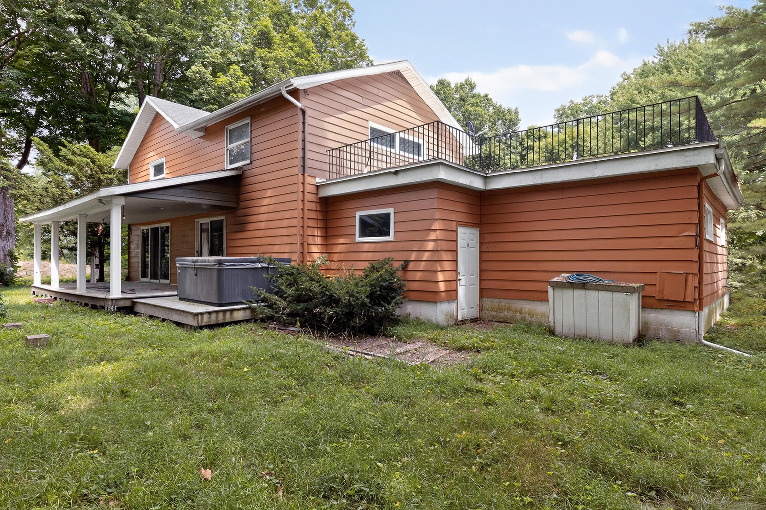 11218 N River Road