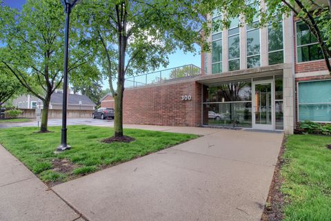 300 Hamilton Street Apt 105 Plymouth City Wayne MI 48170