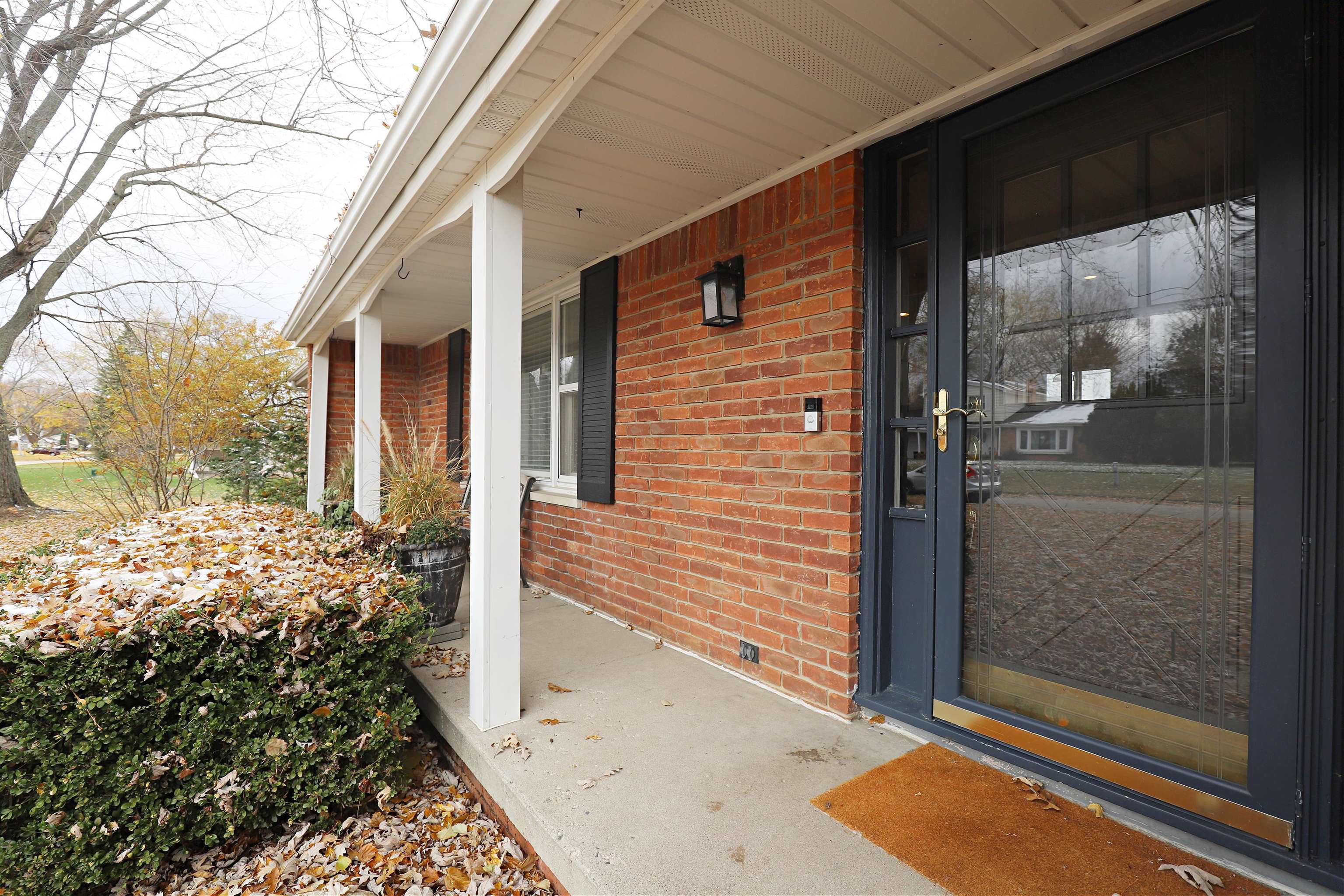 4335 Knollwood Drive