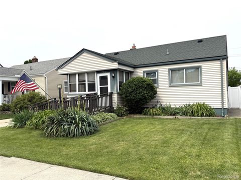 17810 Brinson Street Riverview City MI 48193