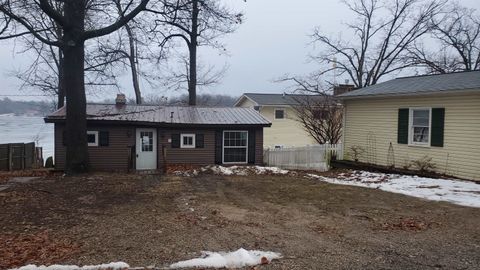 Tiny photo for 1361 N Crooked Lake Drive, Garfield Township, MI 48632 (MLS # 79080065997)
