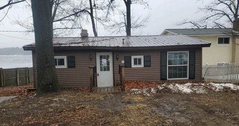 1361 N Crooked Lake Drive Garfield Township MI 48632