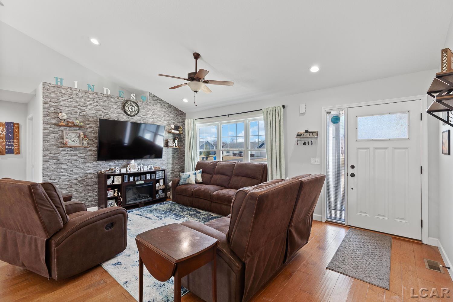 3153 Beaver Creek Ridge