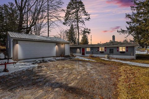 152 Hilda Drive Surrey Township MI 48622