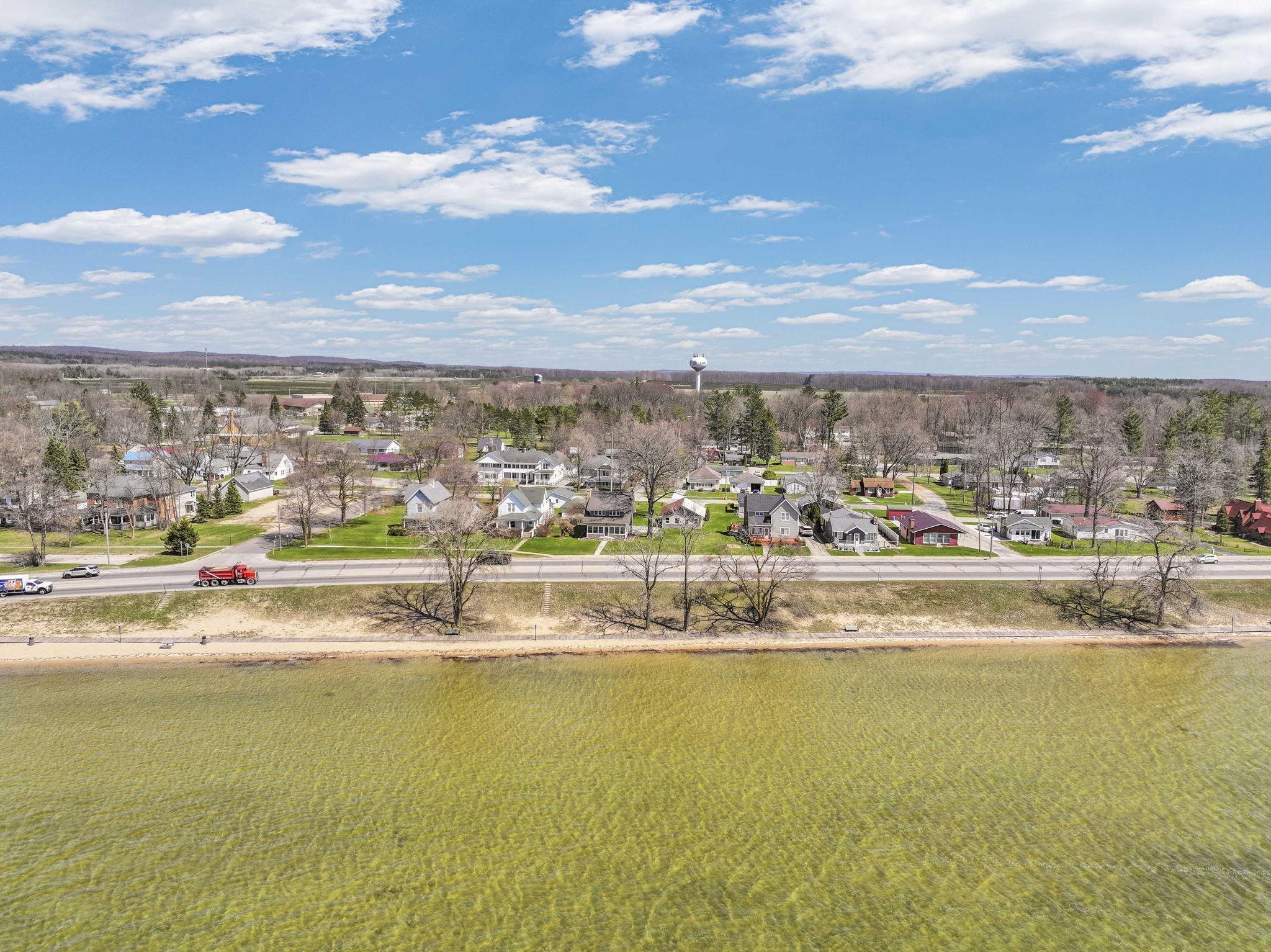 407 S Lakeshore Drive