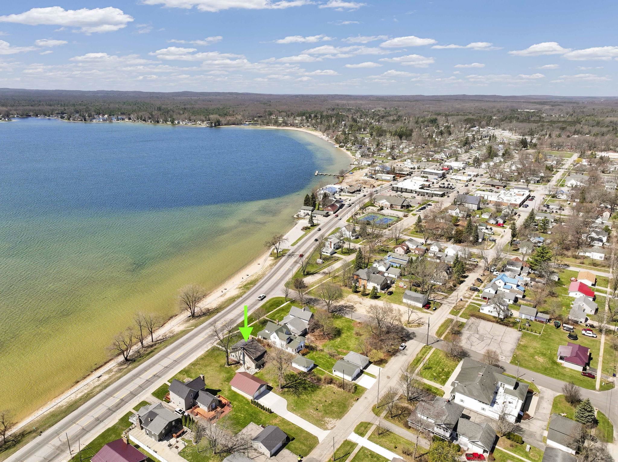 407 S Lakeshore Drive