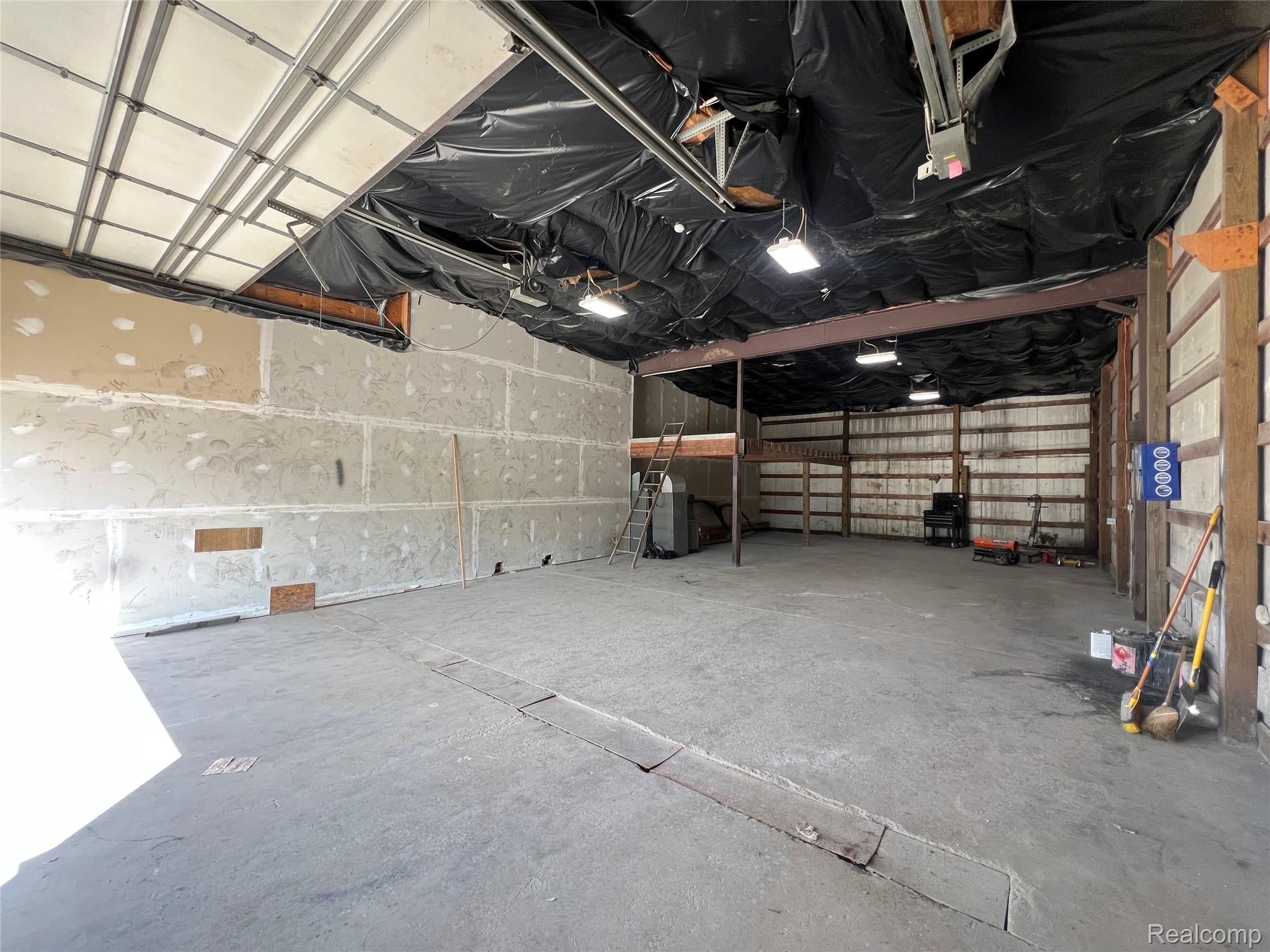 3417 W Ridgeway Avenue