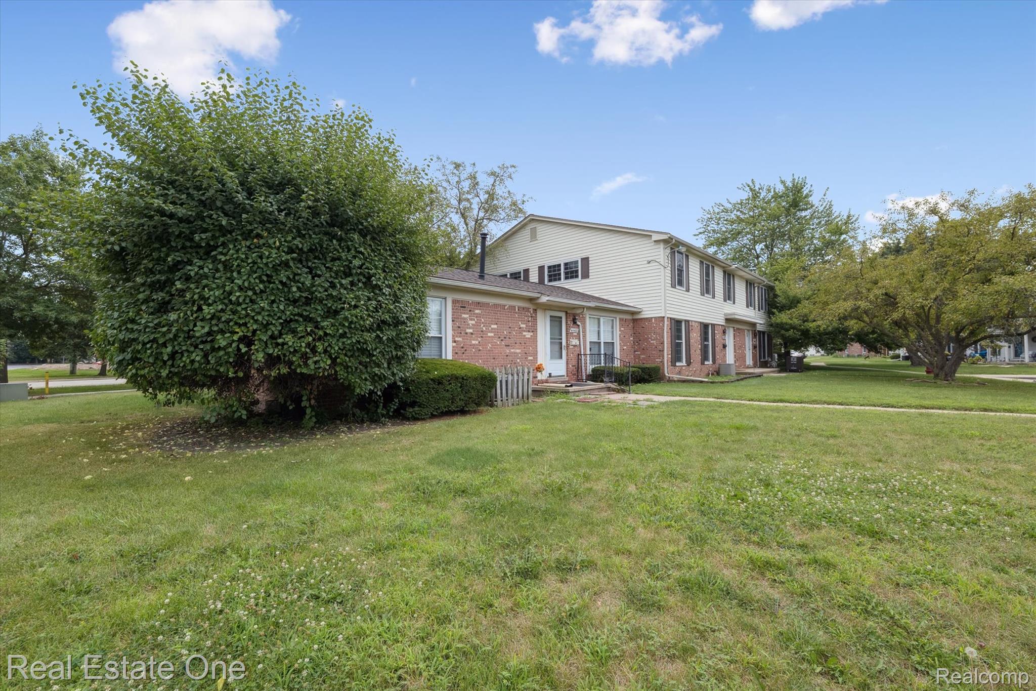 44407 Newburyport Drive