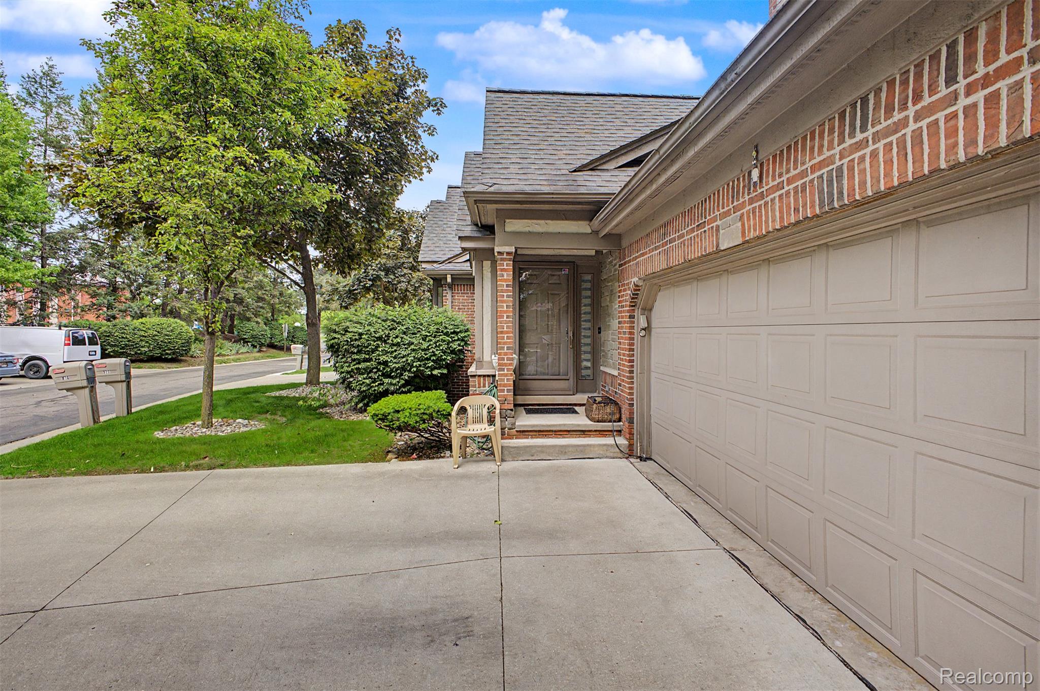 816 N Beech Daly Road