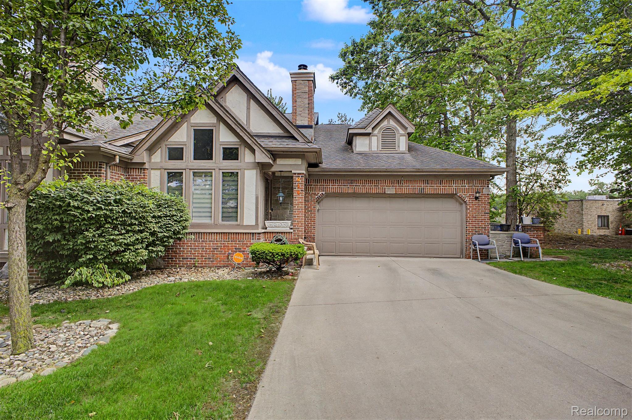 816 N Beech Daly Road